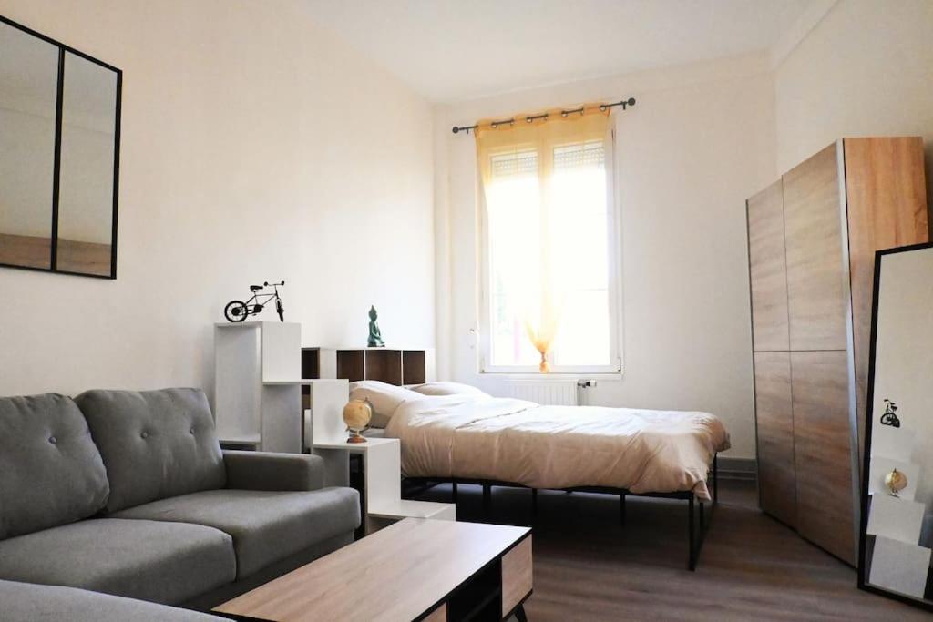 סדאן Charmant Petit Pont Ardennais/Cosy/T1/Wifi/Parking מראה חיצוני תמונה