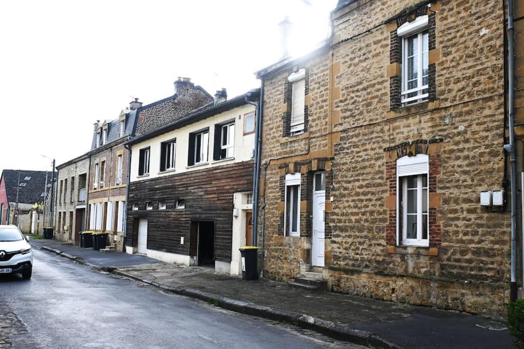 סדאן Charmant Petit Pont Ardennais/Cosy/T1/Wifi/Parking מראה חיצוני תמונה